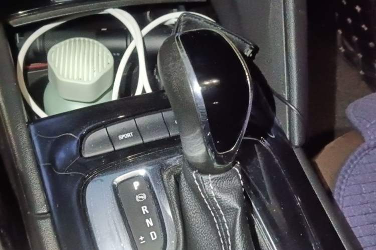 Used Buick Regal 2017 20T Elite Edition Gear Lever