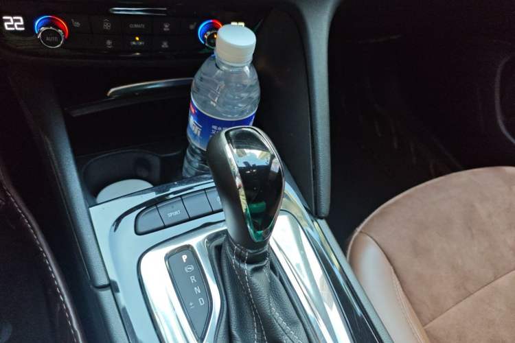 Used Buick Regal 2017 20T Elite Edition Gear Lever