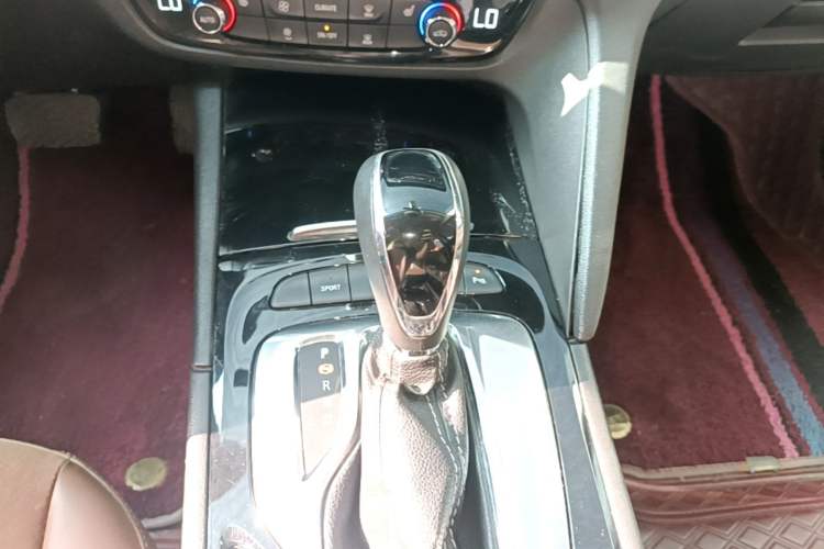 Used Buick Regal 2017 20T Elite Edition Gear Lever