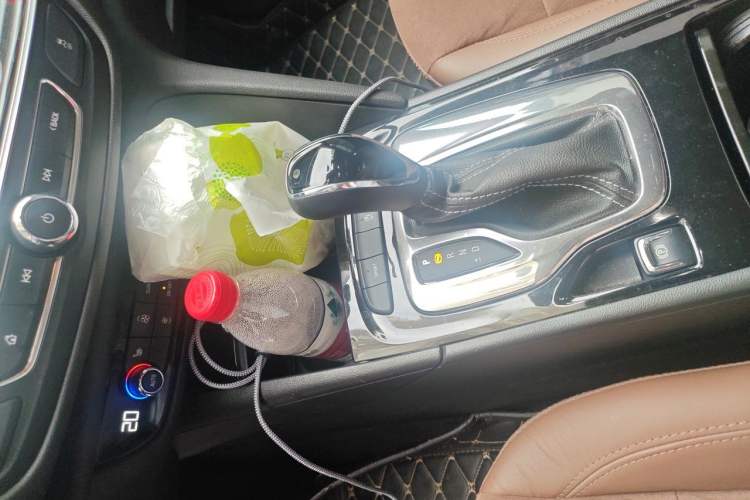 Used Buick Regal 2017 20T Luxury Model Gear Lever