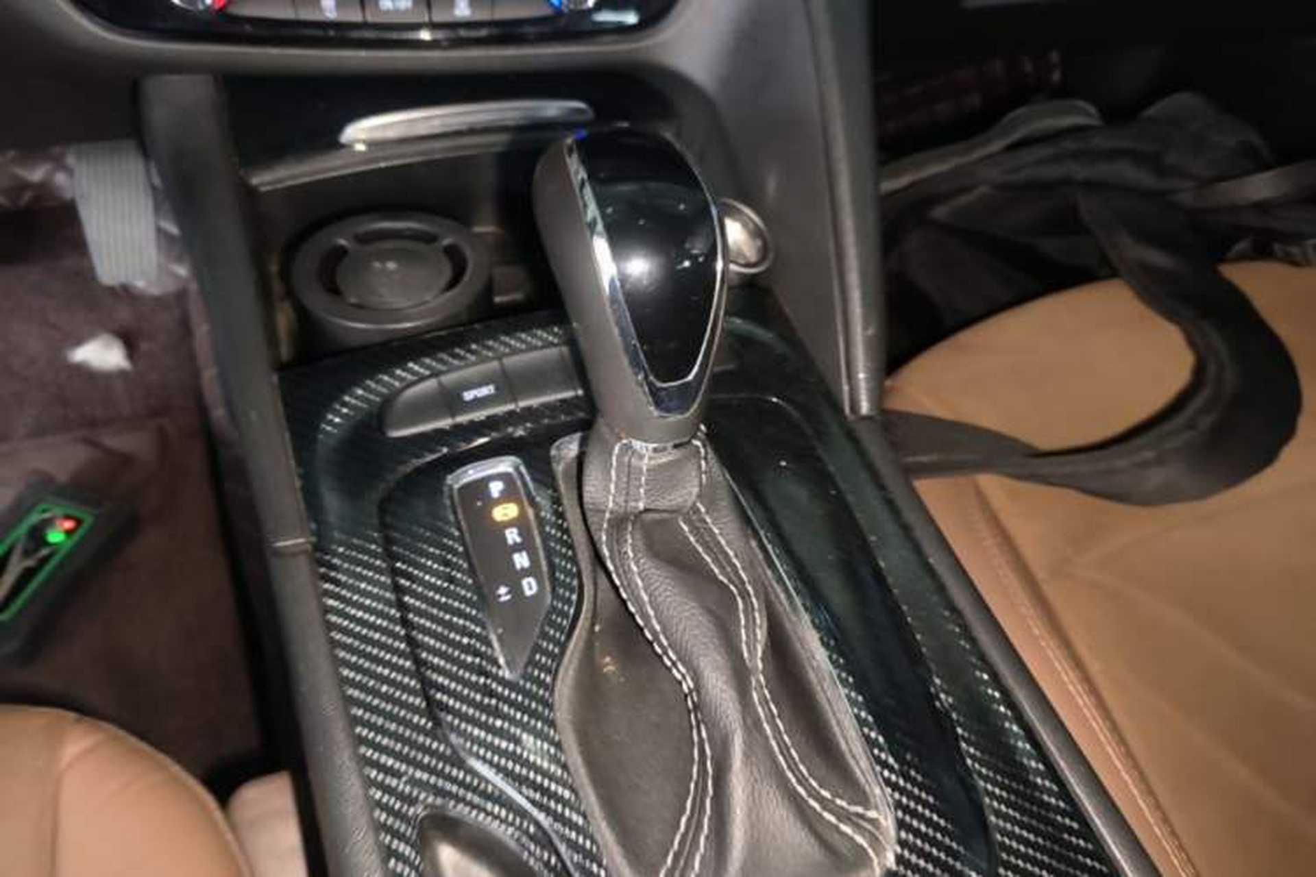 Used Buick Regal 2017 20T Elite Edition Gear Lever