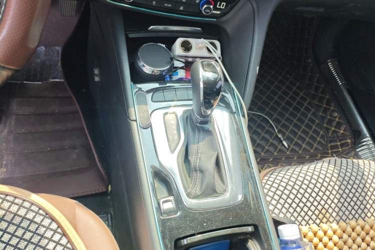 Used Buick Regal 2017 20T Elite Edition Gear Lever