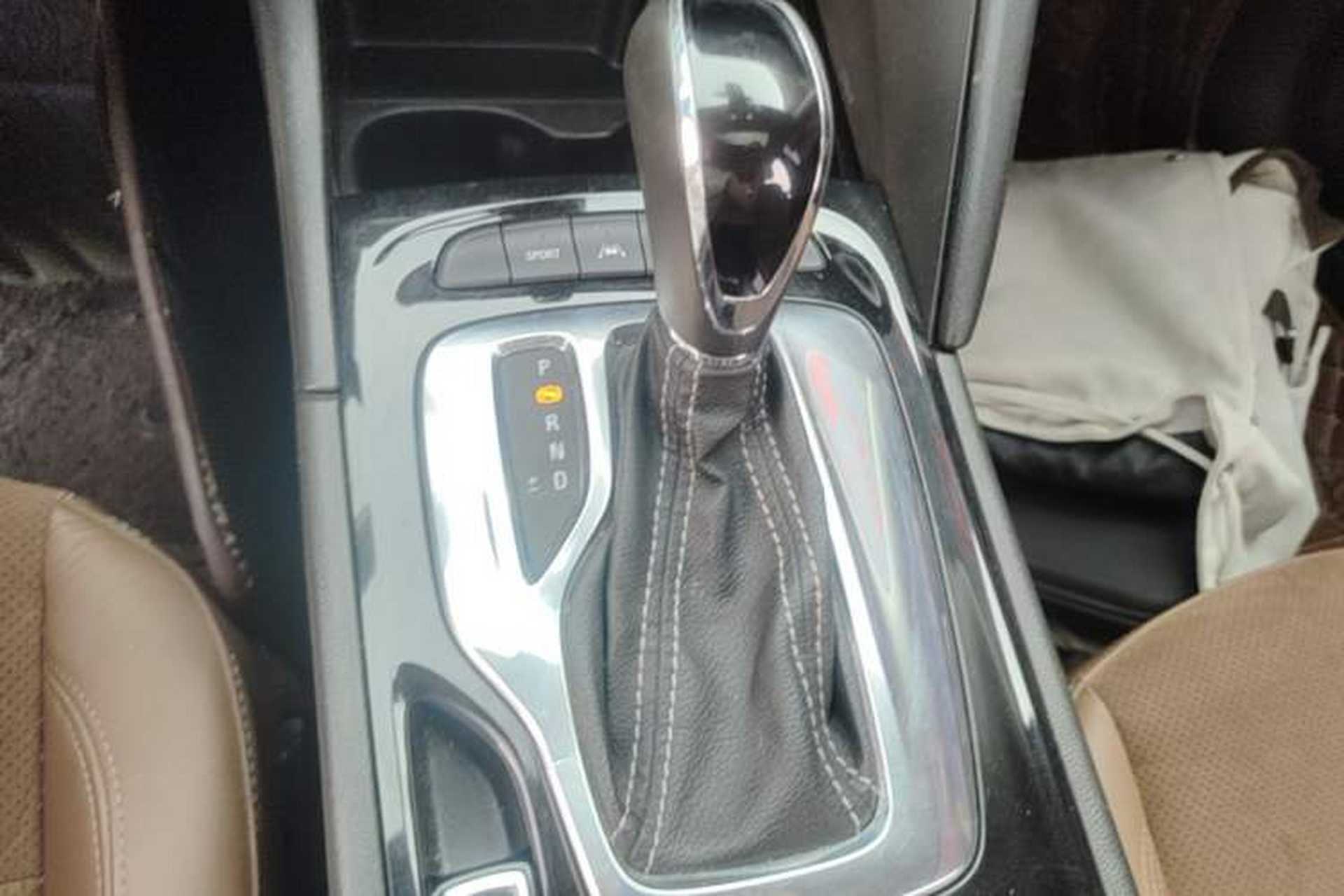 Used Buick Regal 2017 20T Prestige Model Gear Lever