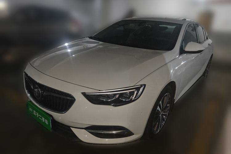 Używany Buick Regal 2017 28T Prestige Model Guazi used car, China used car export, Used car for sale, Used cars, Cheapest cars for sale