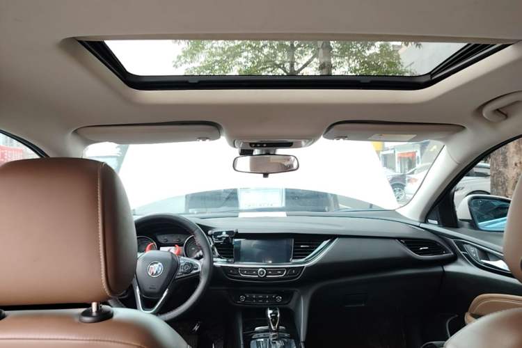 Used Buick Regal 2017 20T Elite Edition Headliner