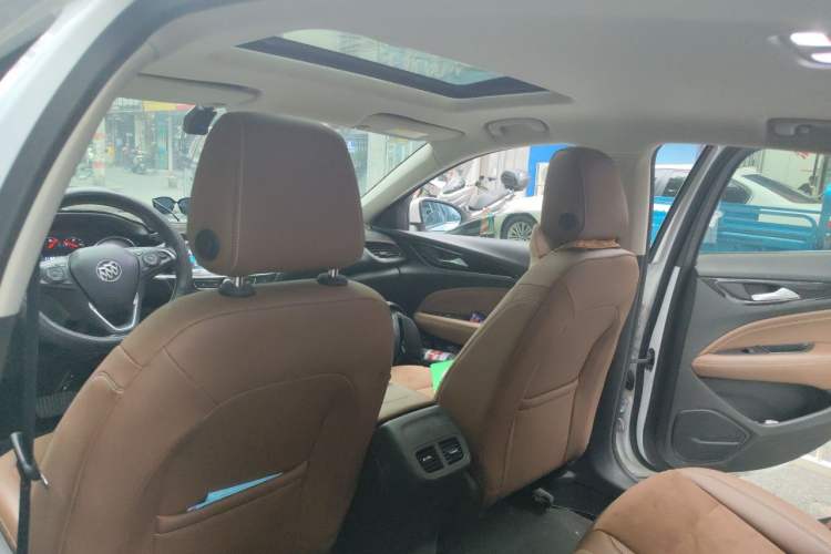 Used Buick Regal 2017 20T Elite Edition Headliner