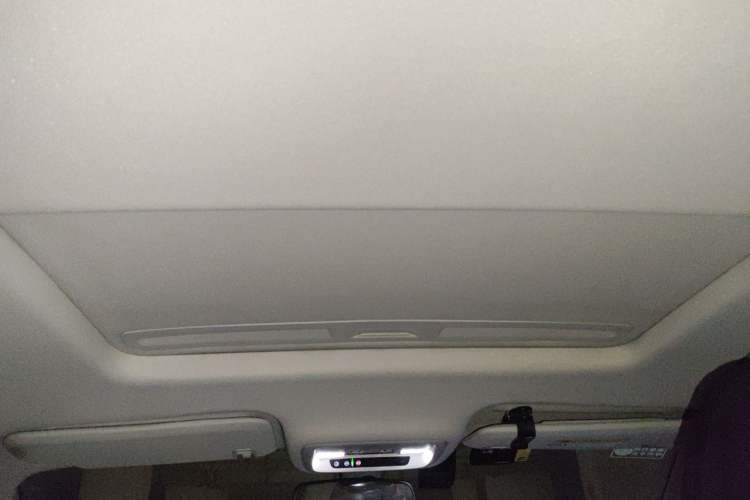 Used Buick Regal 2017 20T Luxury Model Headliner