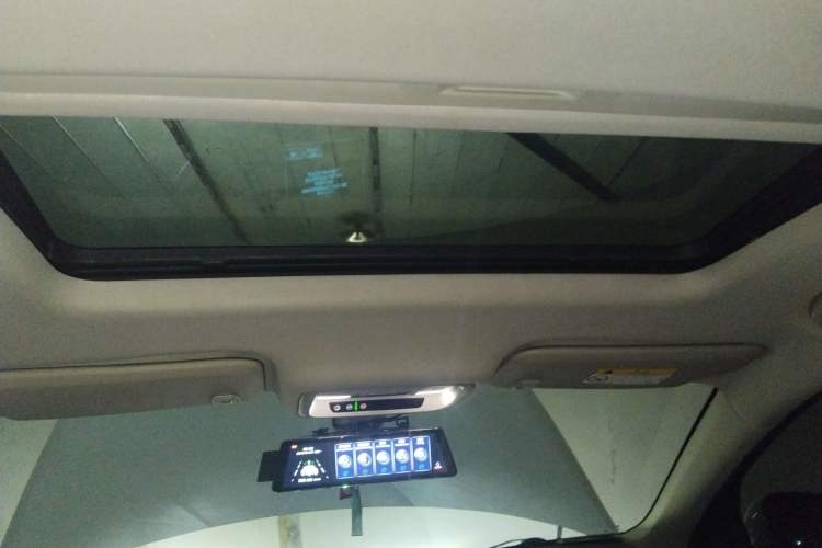 Used Buick Regal 2017 30H Luxury Version Headliner