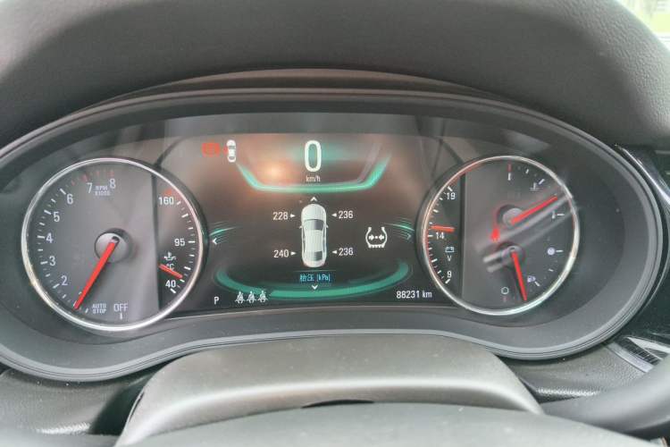 Used Buick Regal 2017 28T Prestige Model Instrument Cluster