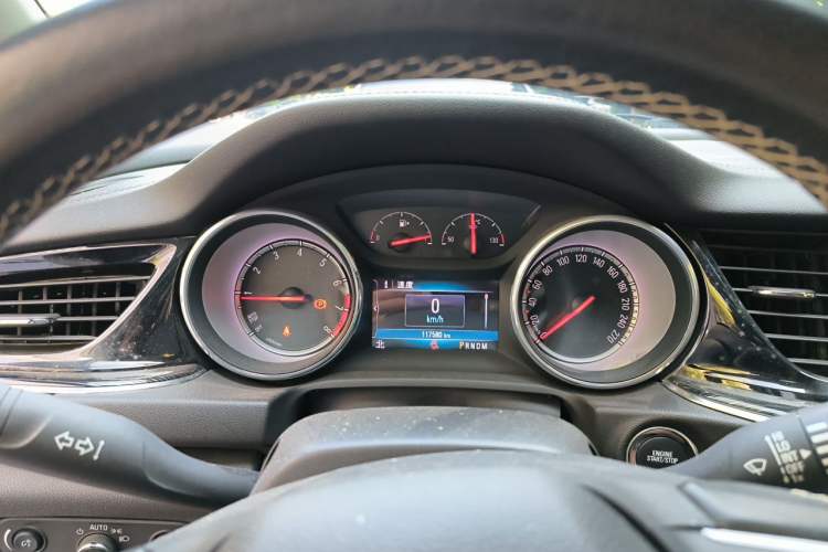 Used Buick Regal 2017 20T Luxury Model Instrument Cluster