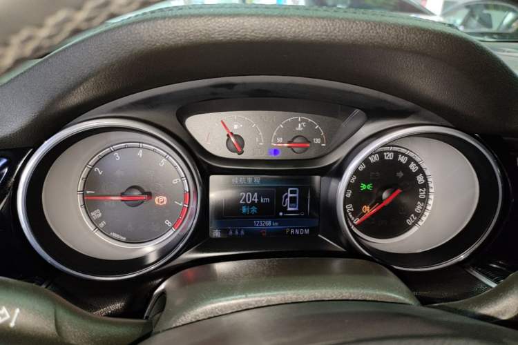 Used Buick Regal 2017 20T Elite Edition Instrument Cluster