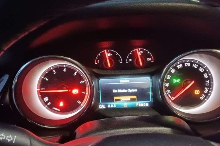 Used Buick Regal 2017 20T Elite Edition Instrument Cluster