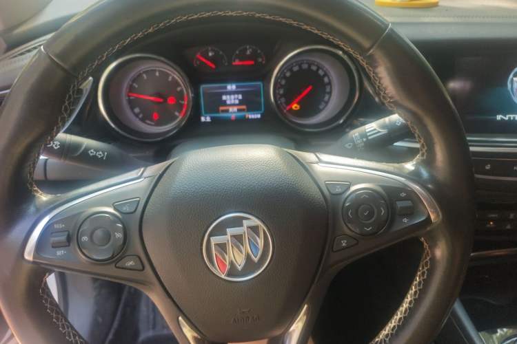 Used Buick Regal 2017 20T Elite Edition Instrument Cluster