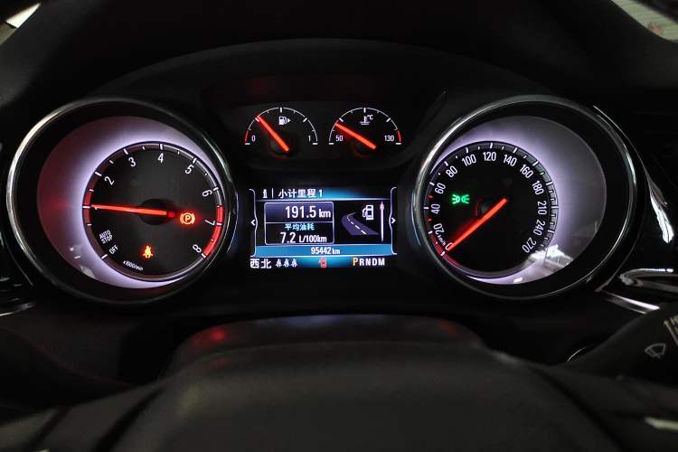 Used Buick Regal 2017 20T Elite Edition Instrument Cluster