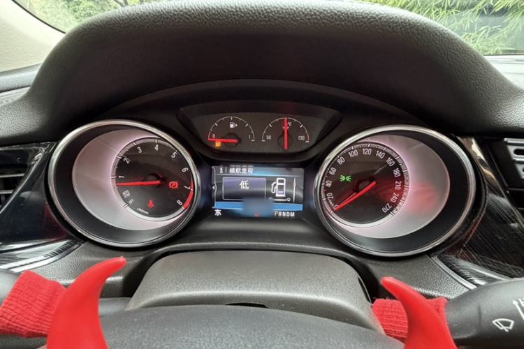 Used Buick Regal 2017 20T Elite Edition Instrument Cluster