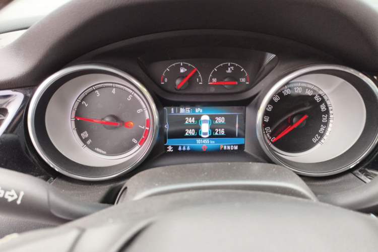 Used Buick Regal 2017 20T Luxury Model Instrument Cluster