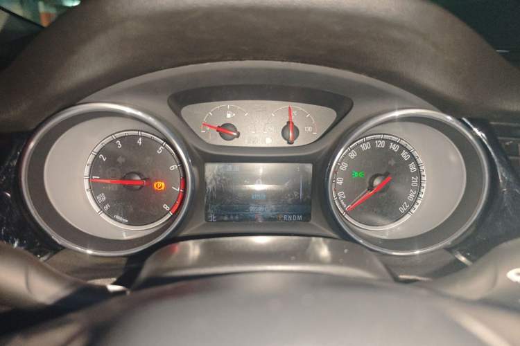 Used Buick Regal 2017 20T Elite Edition Instrument Cluster
