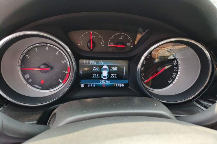 Used Buick Regal 2017 20T Elite Edition Instrument Cluster
