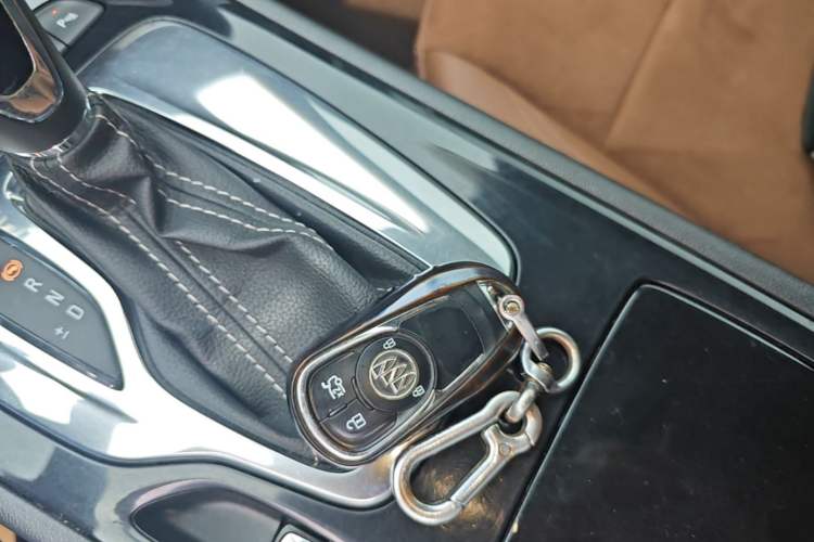 Used Buick Regal 2017 20T Elite Edition Interior 1