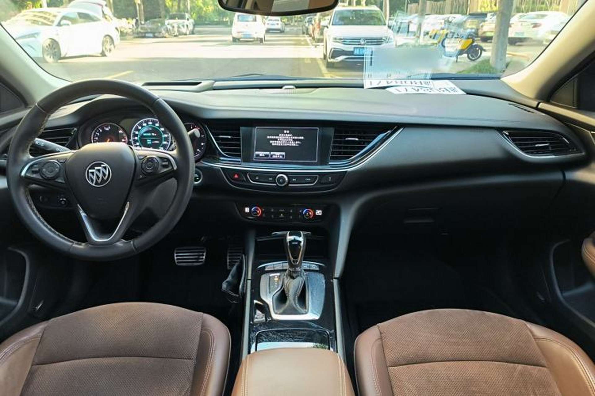 Used Buick Regal 2017 28T Luxury Edition Interior 1