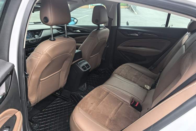 Used Buick Regal 2017 20T Elite Edition Interior 2