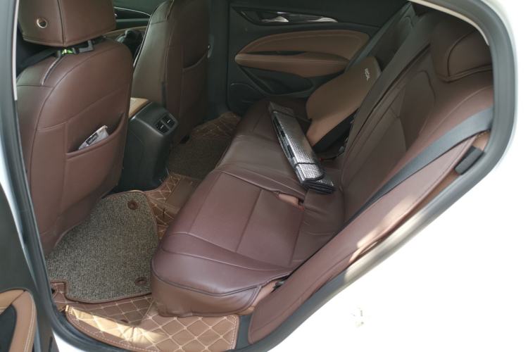 Used Buick Regal 2017 20T Elite Edition Interior 4