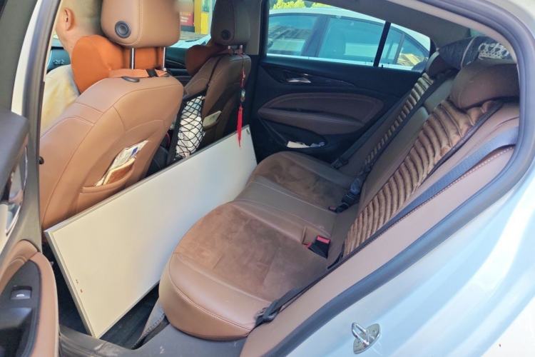 Used Buick Regal 2017 20T Elite Edition Interior 4