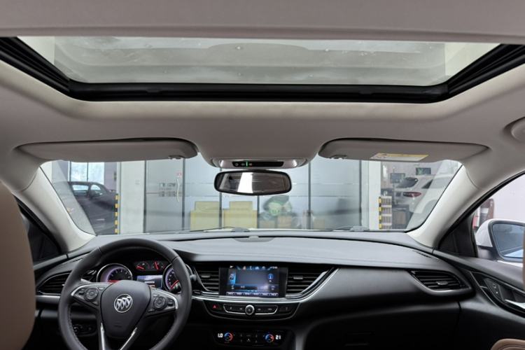 Used Buick Regal 2017 20T Luxury Model Interior 5