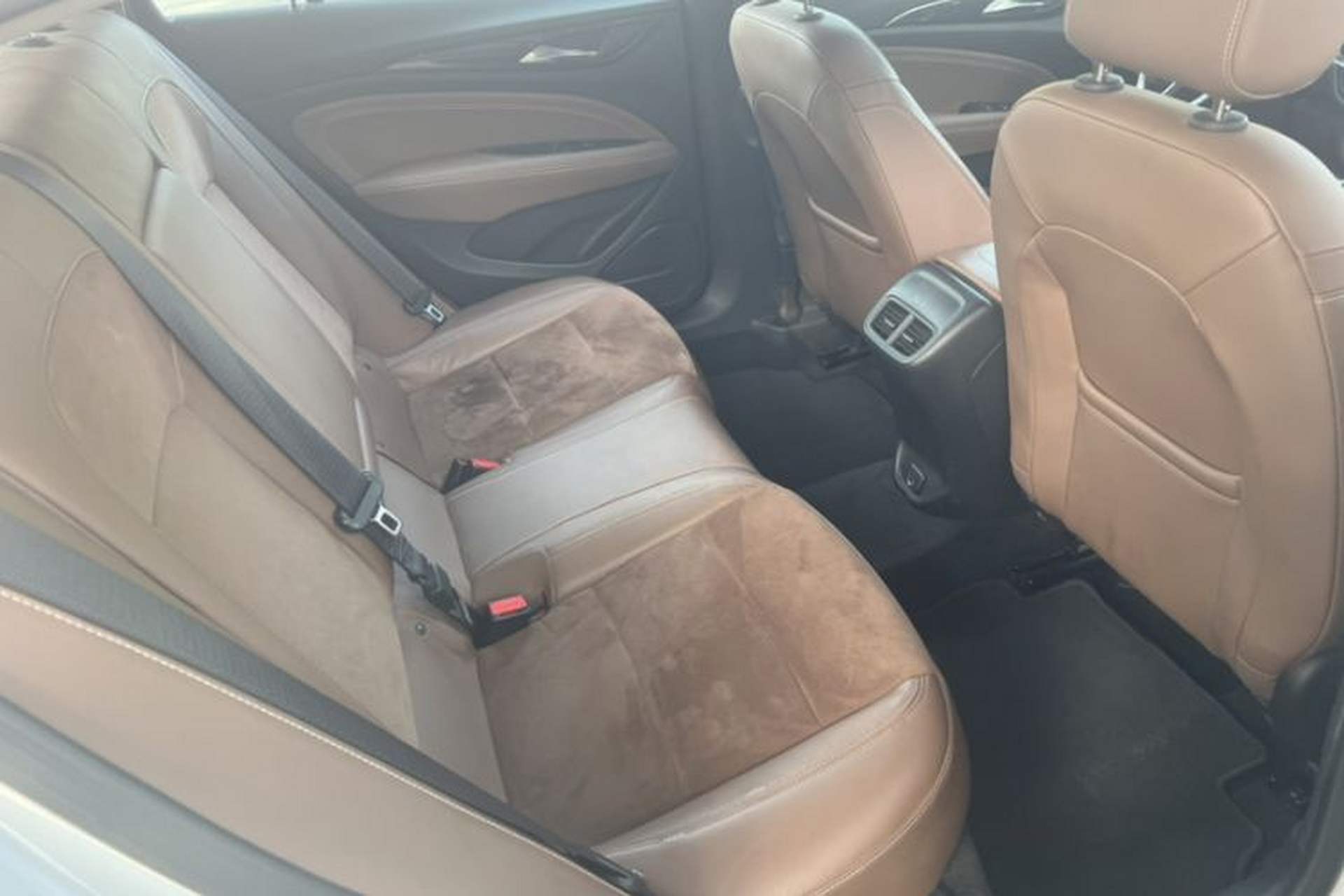 Used Buick Regal 2017 20T Luxury Model Interior 8