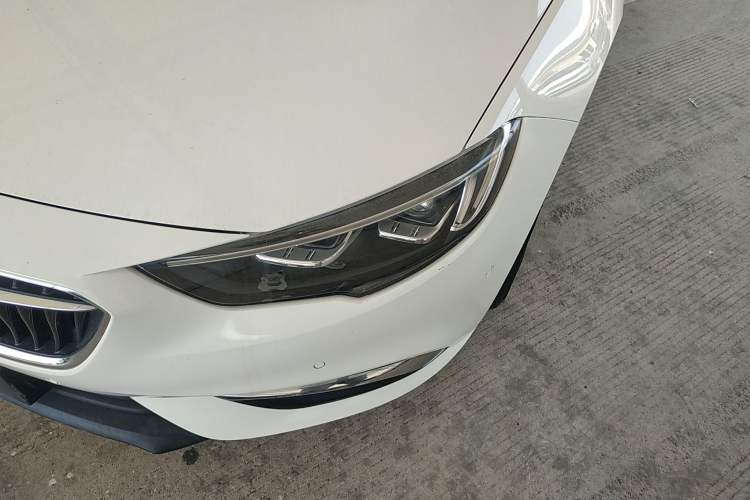 Used Buick Regal 2017 20T Luxury Model Left Front Headlight