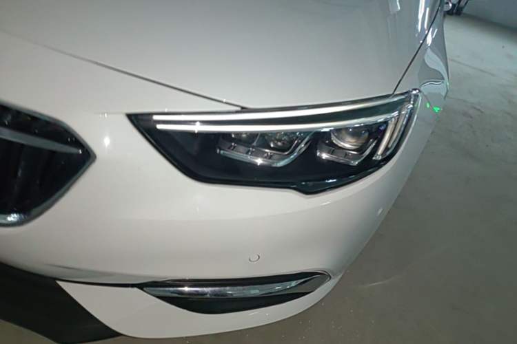 Used Buick Regal 2017 20T Prestige Model Left Front Headlight