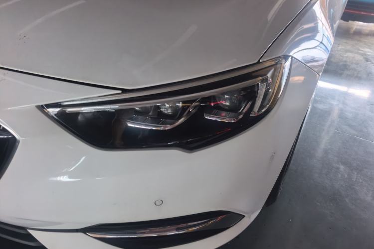 Used Buick Regal 2017 20T Luxury Model Left Front Headlight