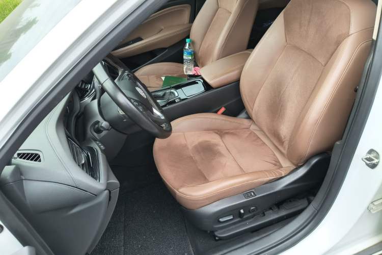 Used Buick Regal 2017 28T Prestige Model Left Front Seat