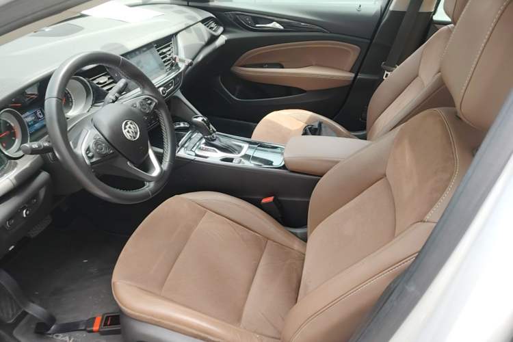 Used Buick Regal 2017 20T Luxury Model Left Front Seat
