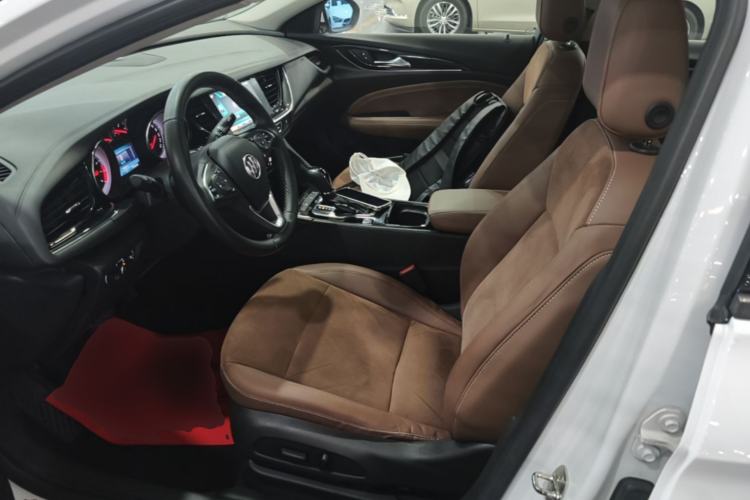 Used Buick Regal 2017 20T Elite Edition Left Front Seat