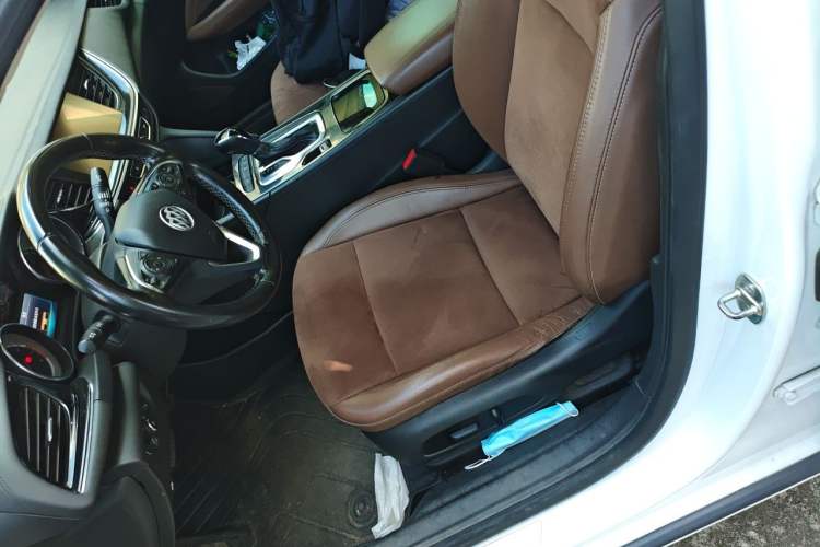 Used Buick Regal 2017 20T Luxury Model Left Front Seat