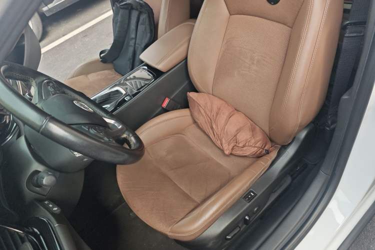 Used Buick Regal 2017 28T Luxury Edition Left Front Seat