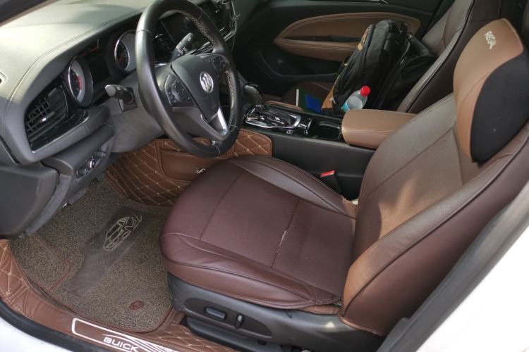 Used Buick Regal 2017 20T Elite Edition Left Front Seat