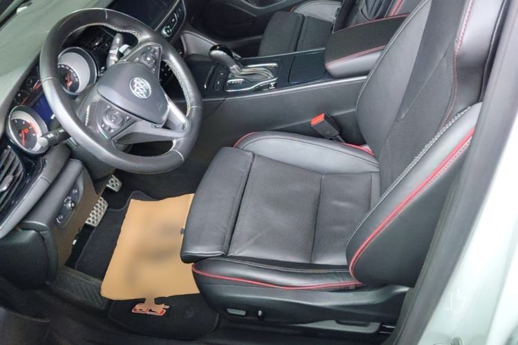 Used Buick Regal 2017 GS 28T Luxury Model Left Front Seat