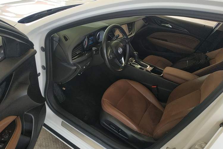 Used Buick Regal 2017 20T Luxury Model Left Front Seat