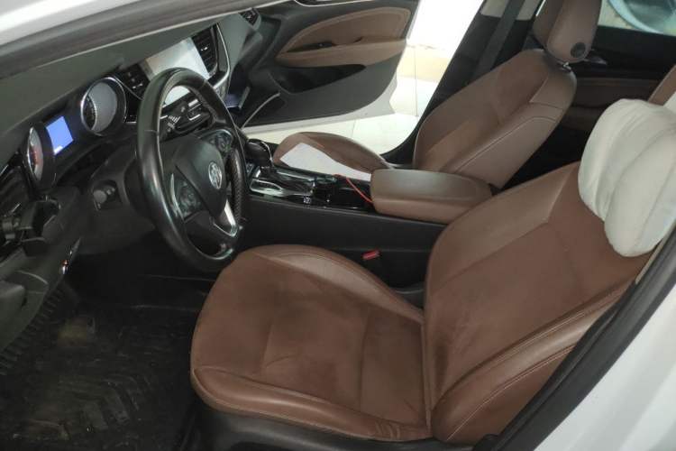 Used Buick Regal 2017 20T Elite Edition Left Front Seat