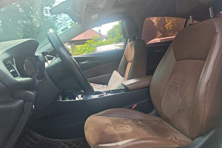 Used Buick Regal 2017 20T Elite Edition Left Front Seat