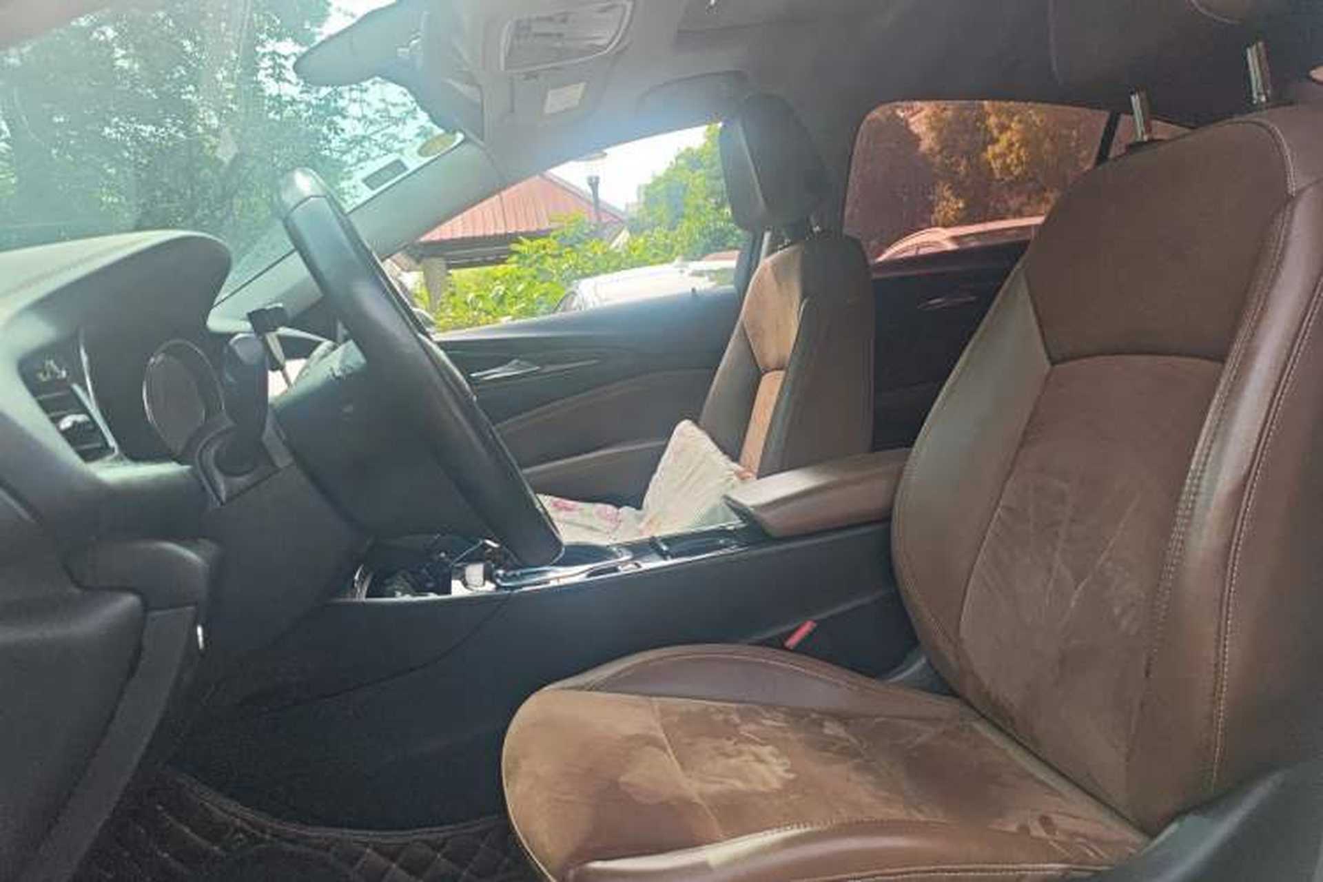 Used Buick Regal 2017 20T Elite Edition Left Front Seat