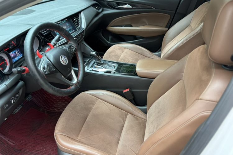 Used Buick Regal 2017 20T Elite Edition Left Front Seat