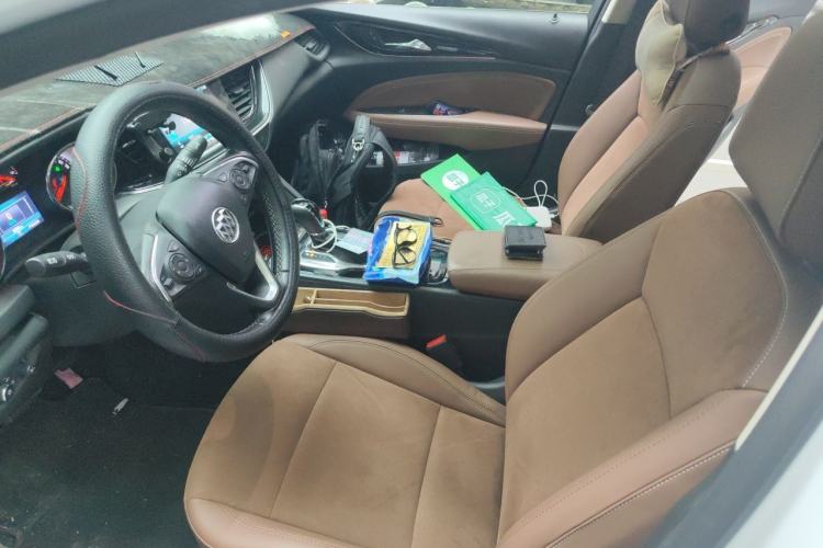 Used Buick Regal 2017 20T Elite Edition Left Front Seat