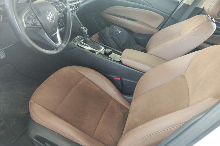 Used Buick Regal 2017 20T Elite Edition Left Front Seat