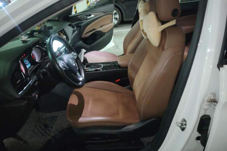 Used Buick Regal 2017 20T Luxury Model Left Front Seat