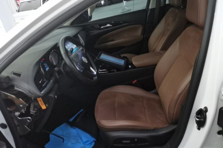 Used Buick Regal 2017 20T Elite Edition Left Front Seat