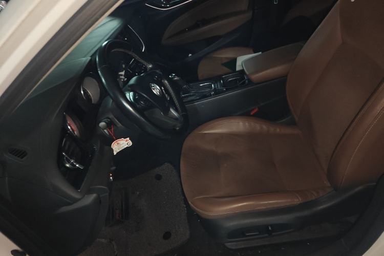 Used Buick Regal 2017 20T Elite Edition Left Front Seat