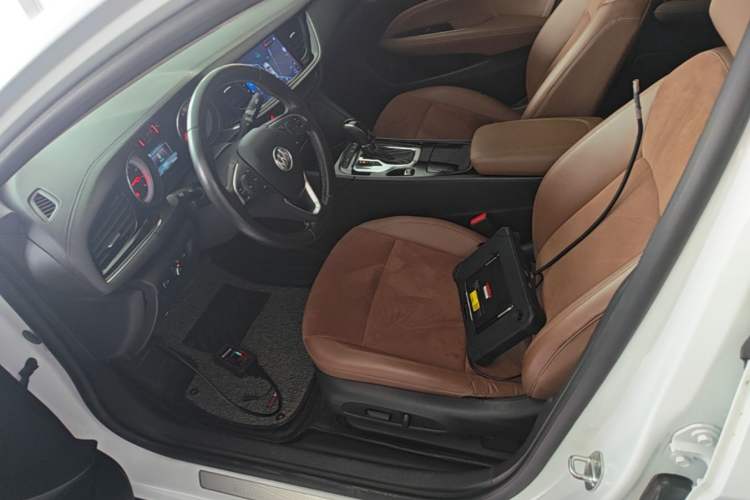 Used Buick Regal 2017 20T Luxury Model Left Front Seat